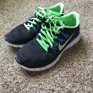 Nike Tennis Shoes